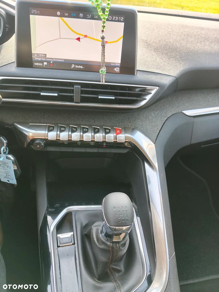 Peugeot 3008 2.0 BlueHDi Active - 14
