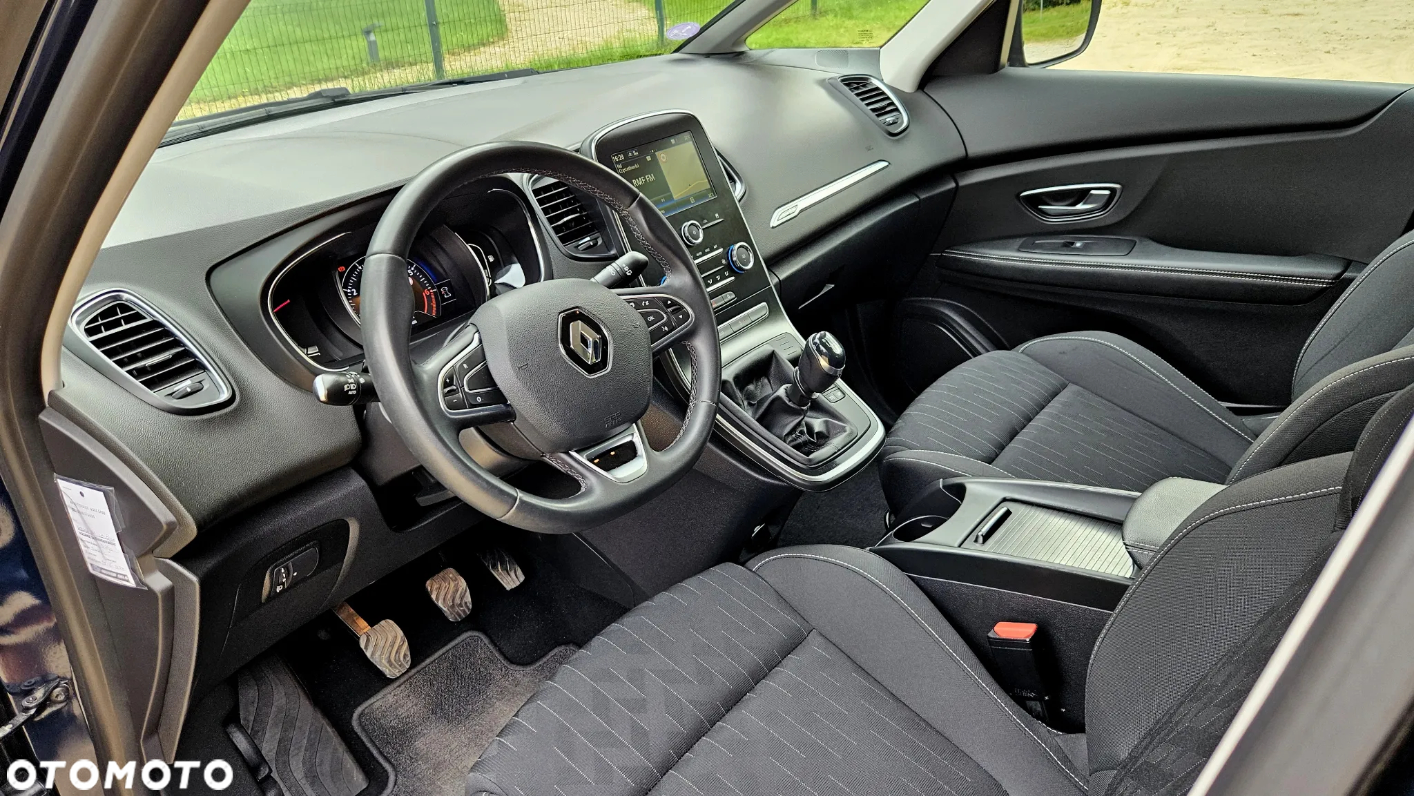 Renault Grand Scenic ENERGY TCe 115 LIMITED - 23