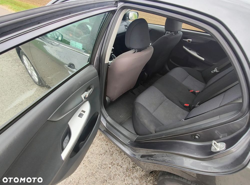 Toyota Corolla 1.6 Premium - 8