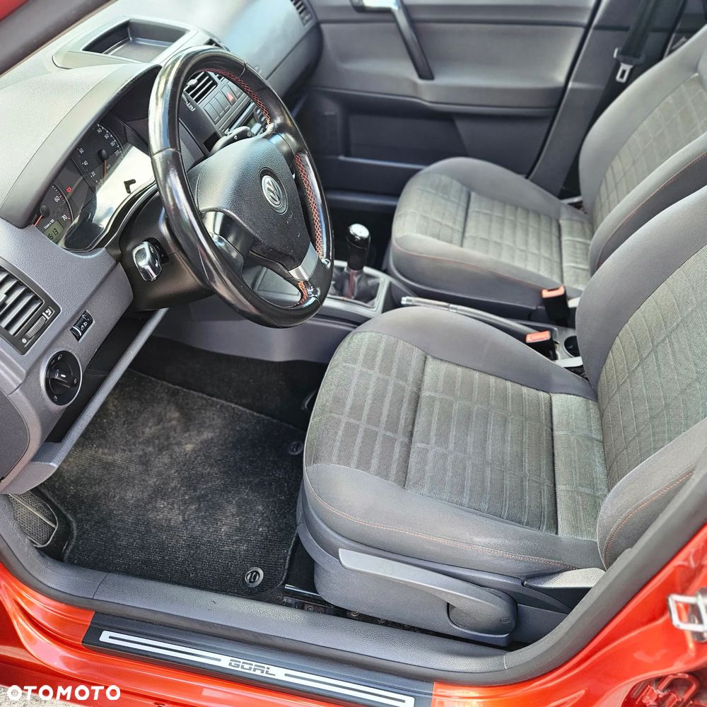 Volkswagen Polo - 13