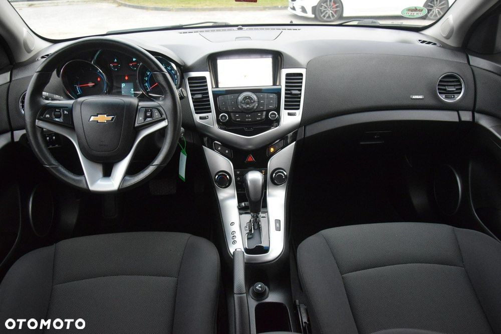Chevrolet Cruze - 26