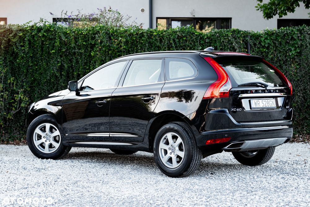 Volvo XC 60 D4 Drive-E Momentum - 11