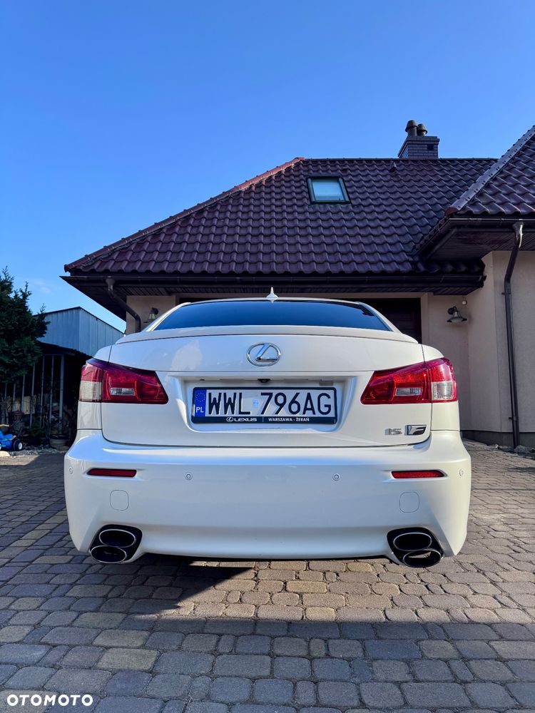 Lexus IS - 6