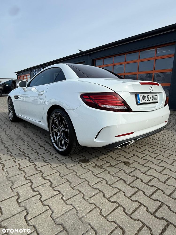 Mercedes-Benz SLC - 5