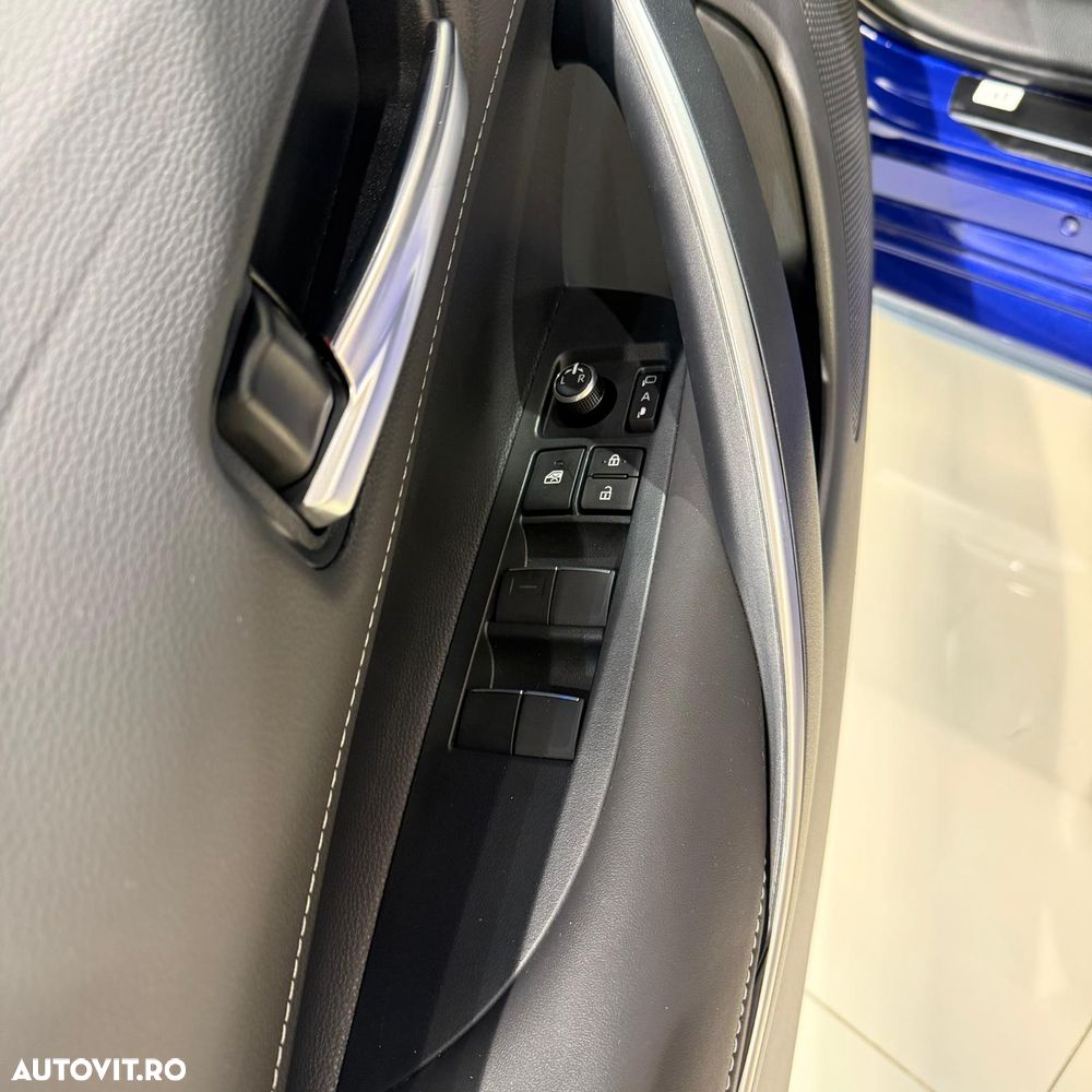 Toyota Corolla 1.8 HSD Dynamic - 18