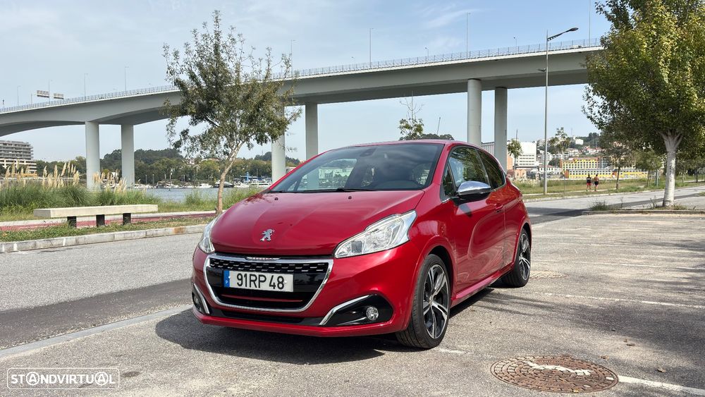 Peugeot 208 1.6 e-THP GTi - 1