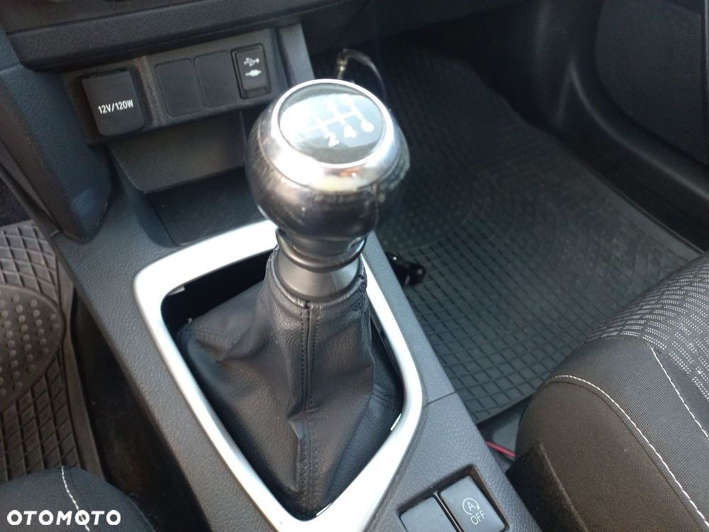 Toyota Auris 2.0 D-4D Premium - 20