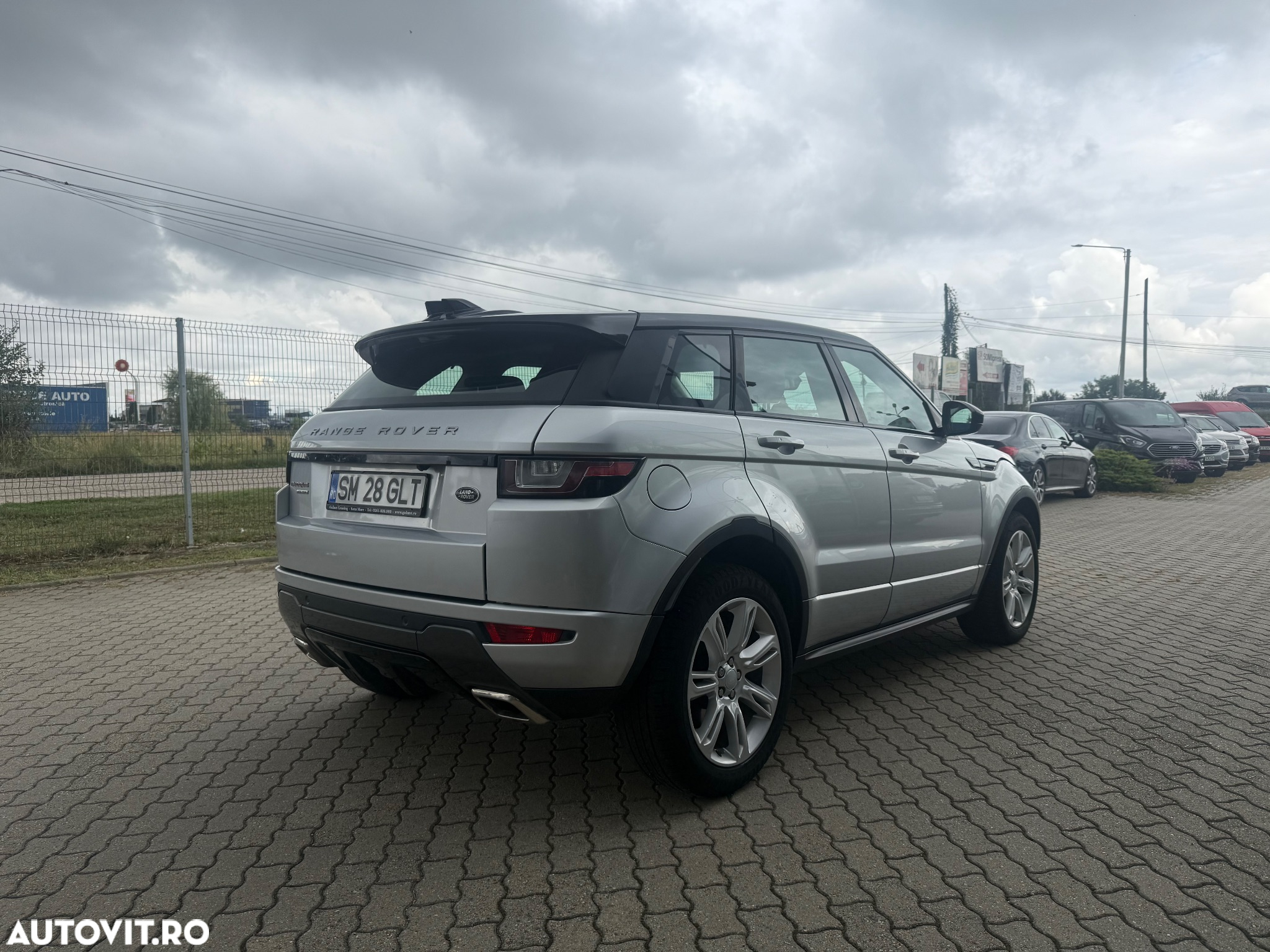 Land Rover Range Rover Evoque 2.0 D150 R-Dynamic HSE - 13