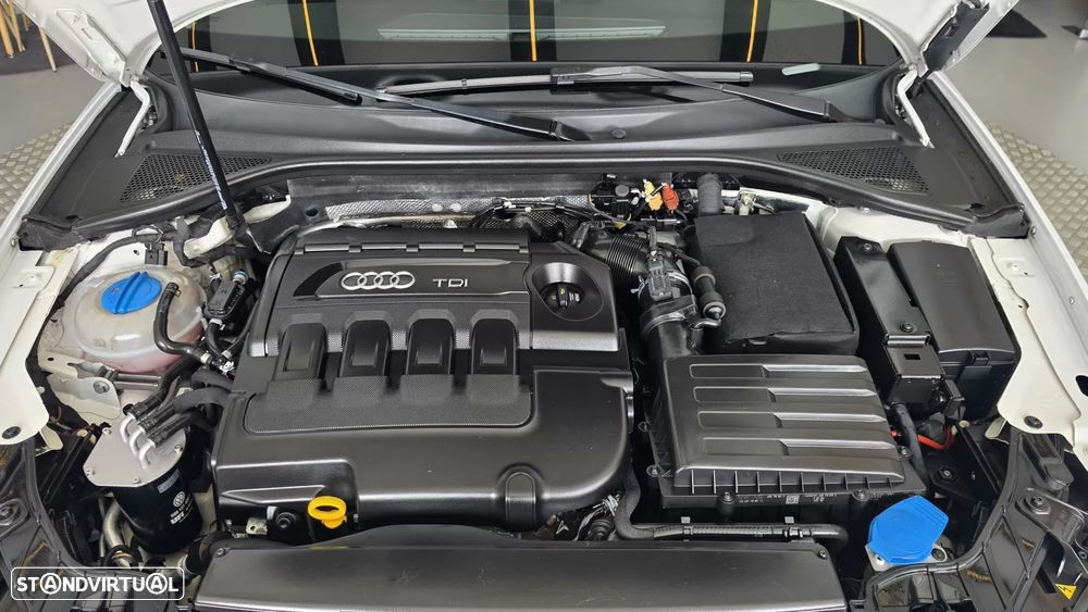 Audi A3 Sportback 1.6 TDI S-line - 25