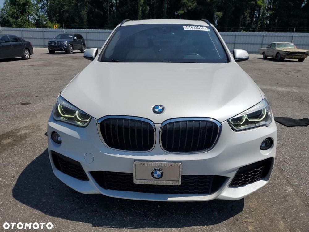 BMW X1 - 5