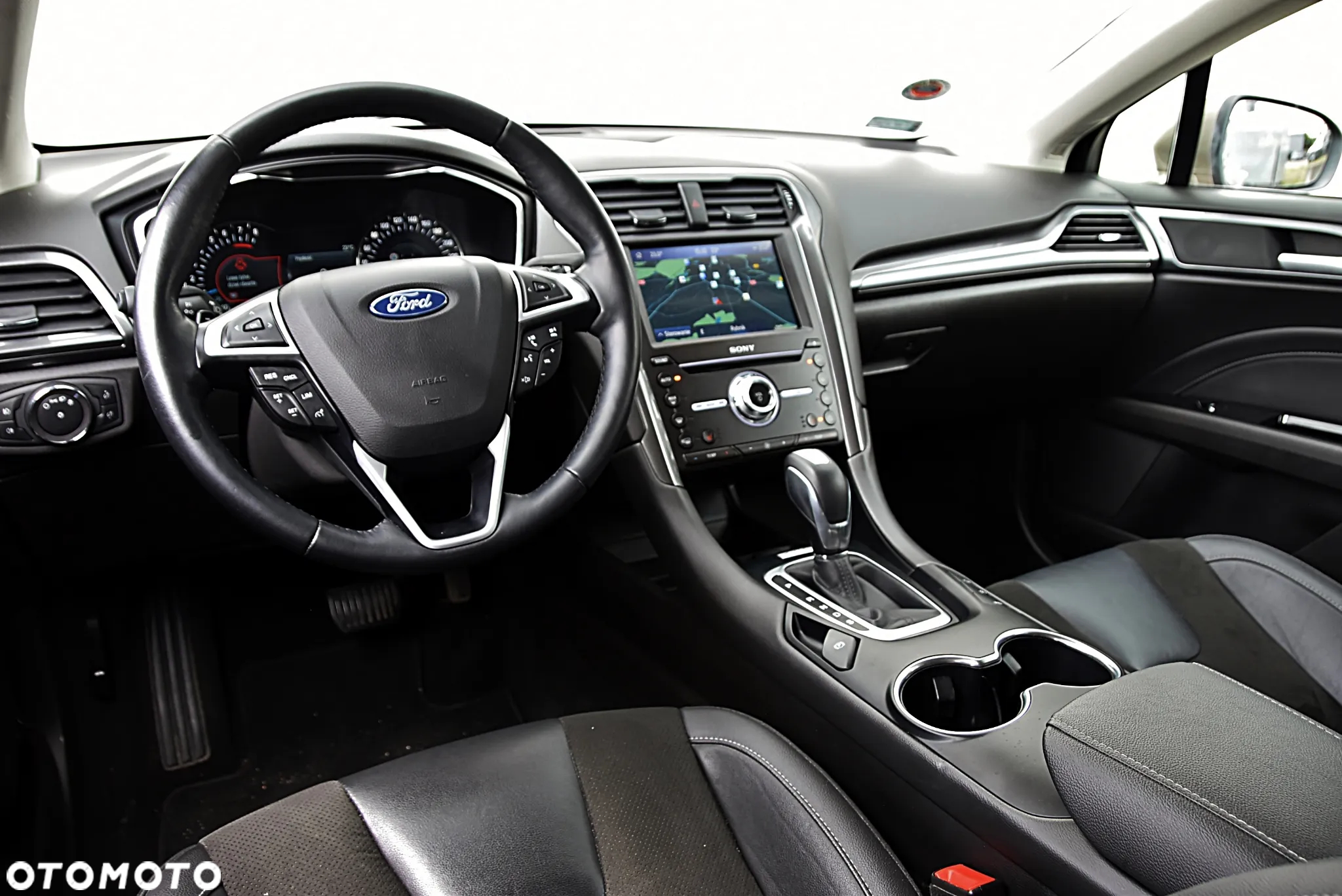 Ford Mondeo 1.5 EcoBoost Titanium - 26
