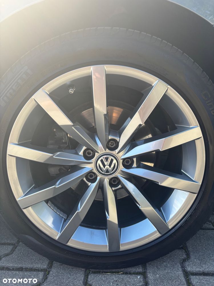 Volkswagen Passat 2.0 TDI BMT Highline - 11