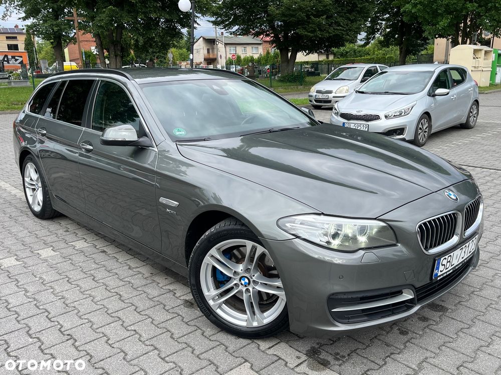 BMW Seria 5 520d xDrive - 10