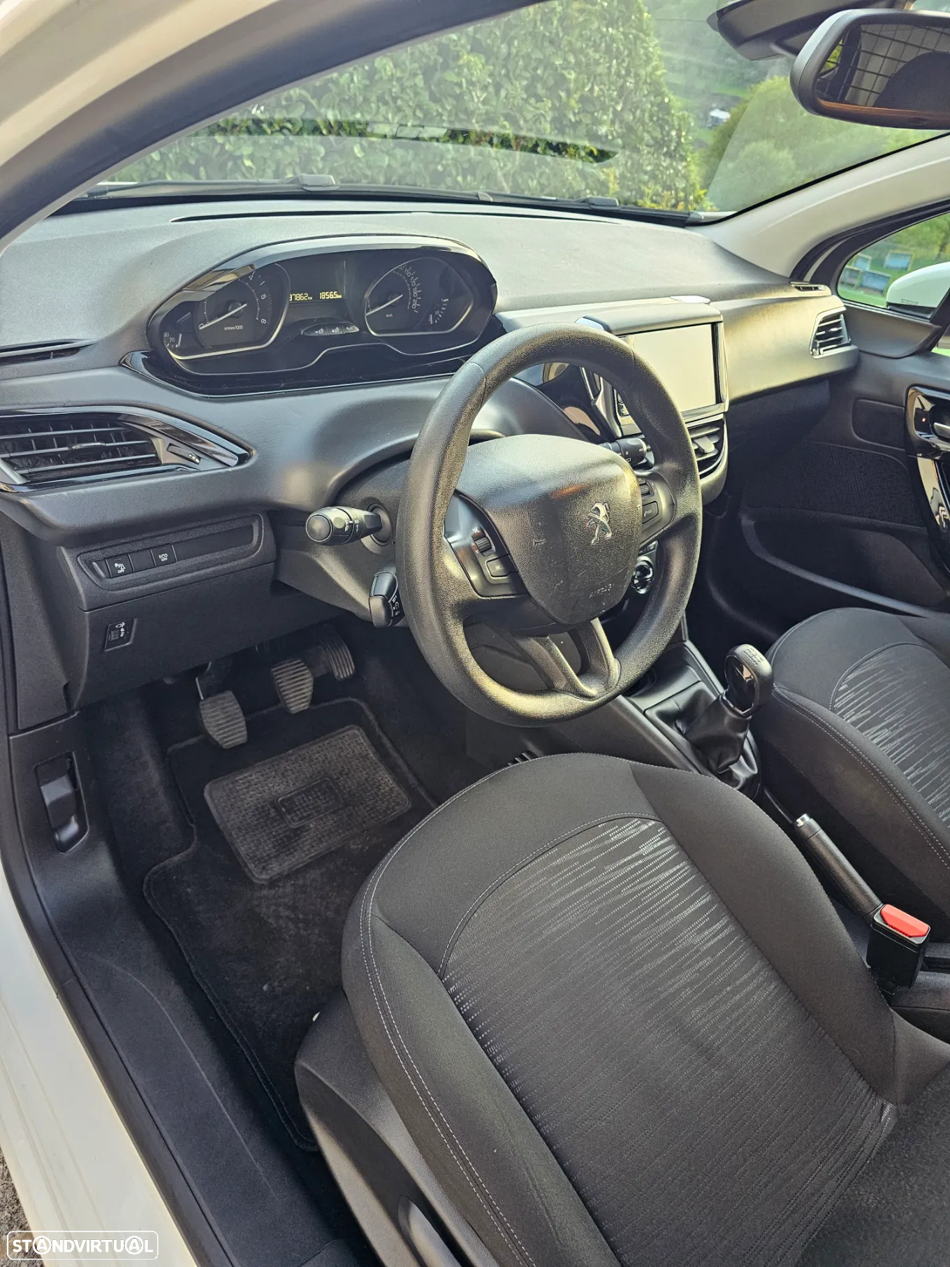 Peugeot 208 1.5 BlueHDi Active Business Pack - 11