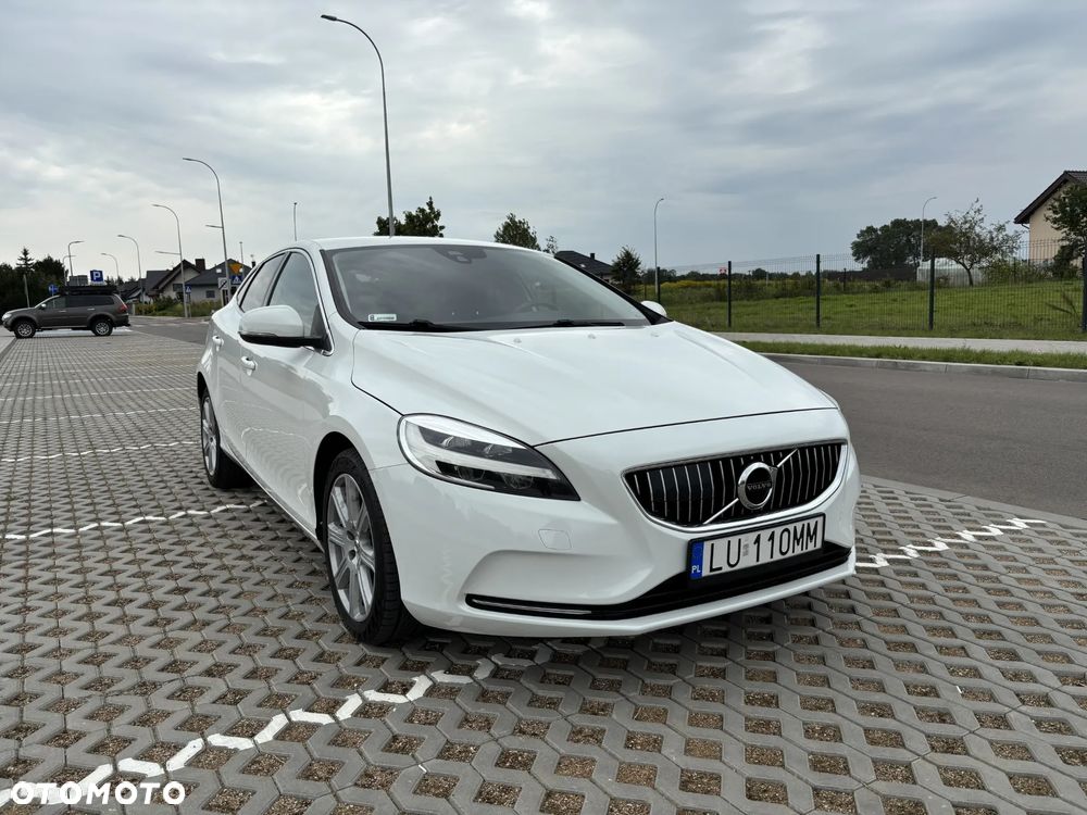 Volvo V40 D3 Drive-E Inscription - 1