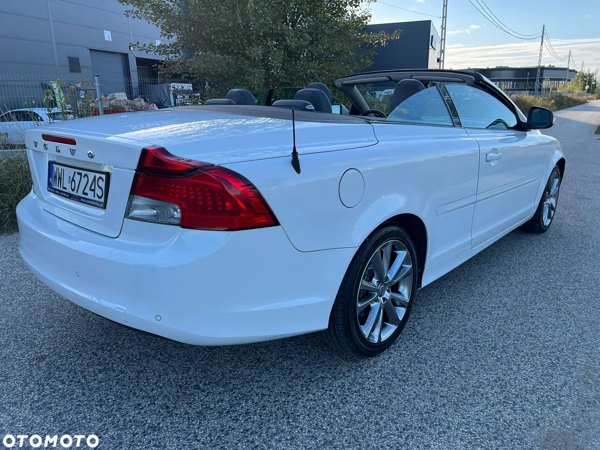 Volvo C70 2.0D Momentum - 19