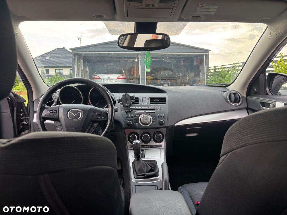 Mazda 3 - 8