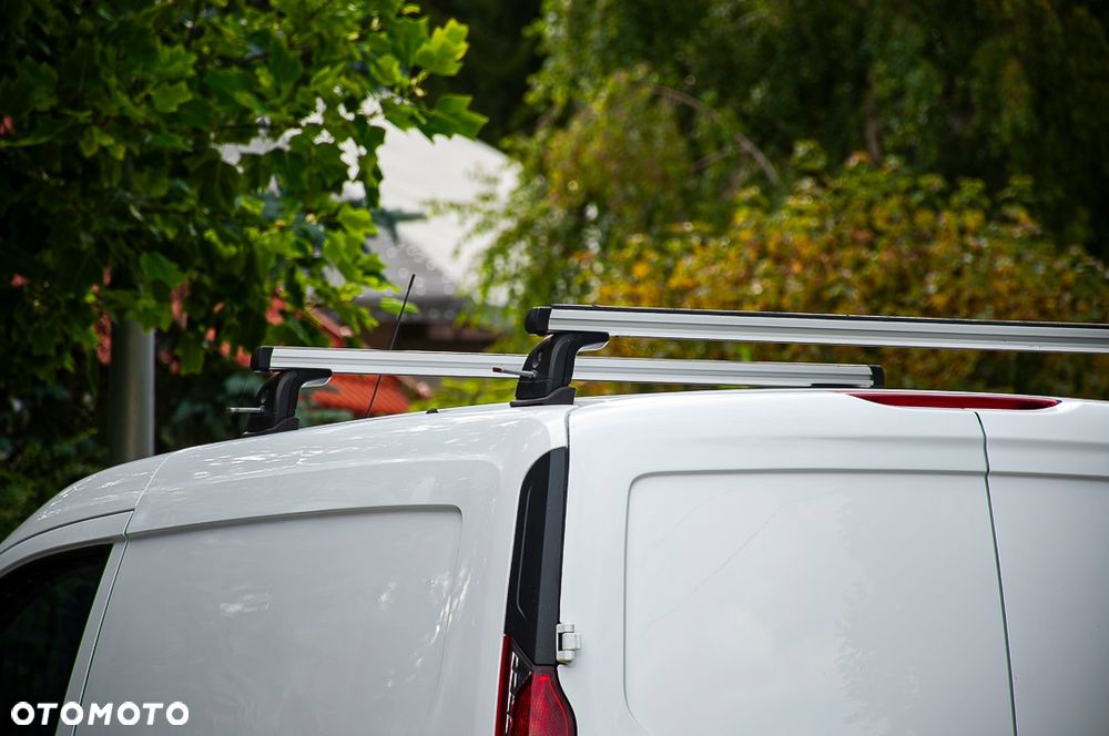 Ford Transit Connect - 16