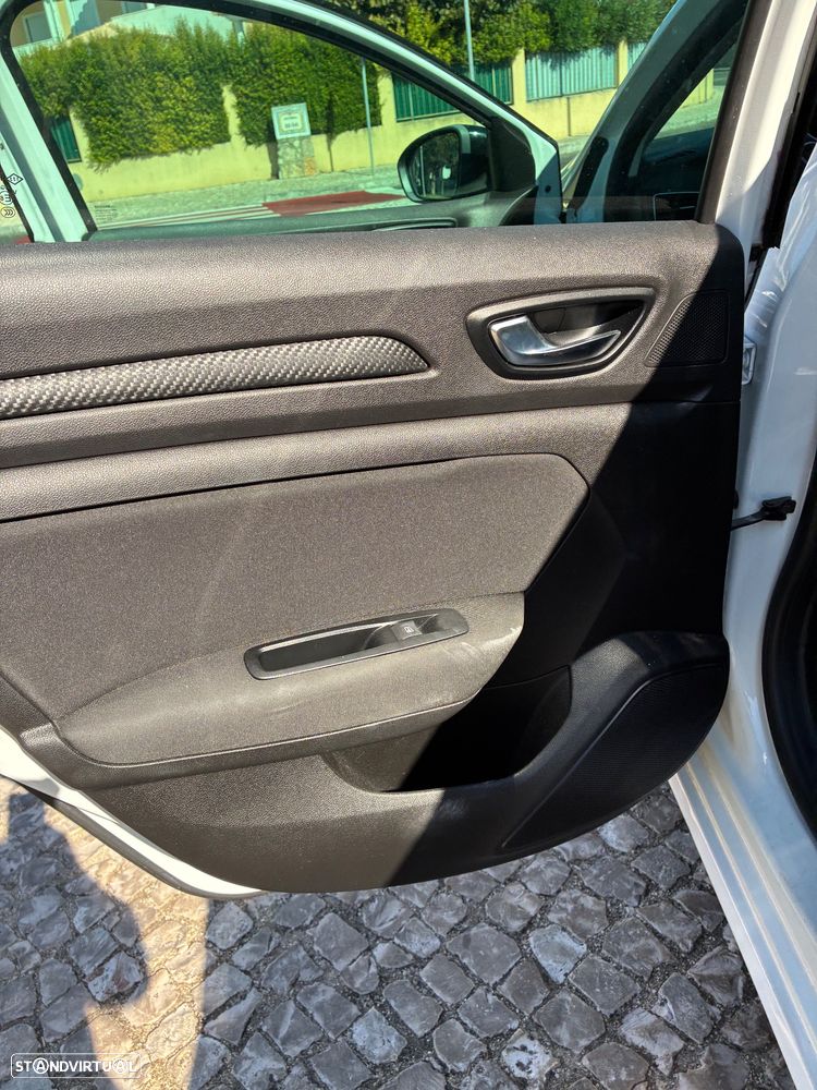 Renault Mégane Sport Tourer 1.5 Blue dCi Limited - 22