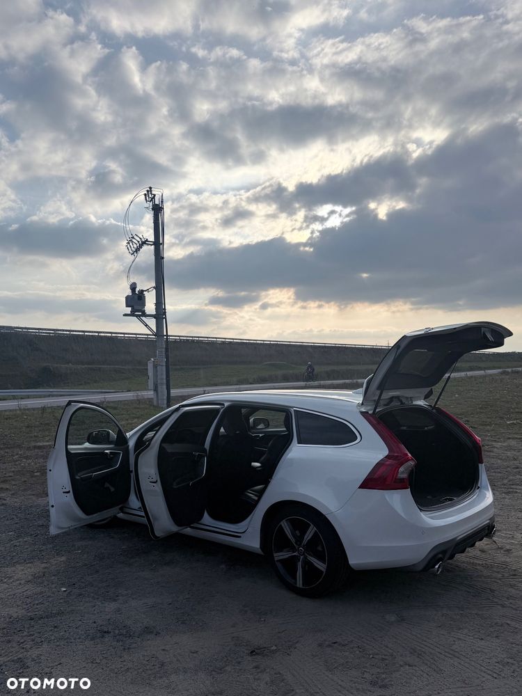 Volvo V60 2018 photo 5