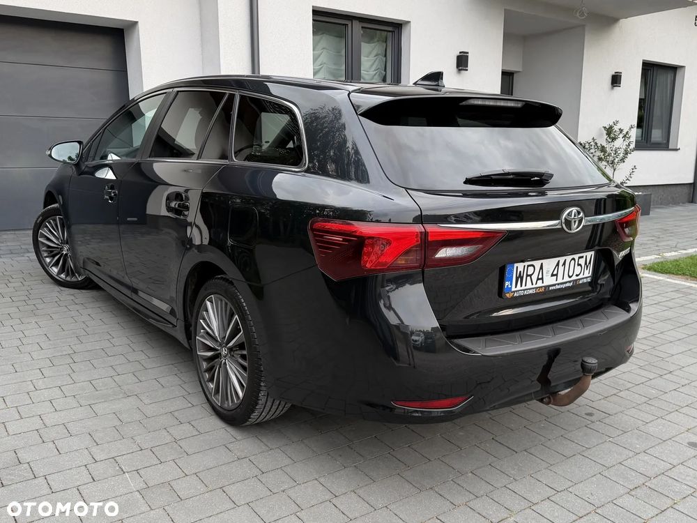 Toyota Avensis 1.8 Prestige MS - 23