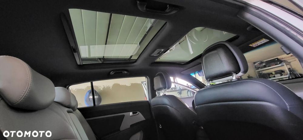 Kia Sportage 2.0 CRDI XL AWD - 13