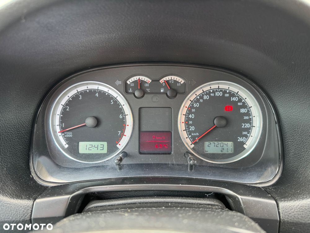 Volkswagen Bora - 11