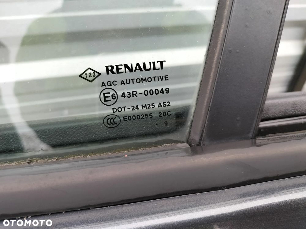 DRZWI LEWY PRZÓD RENAULT SCENIC III   2008 - - 15