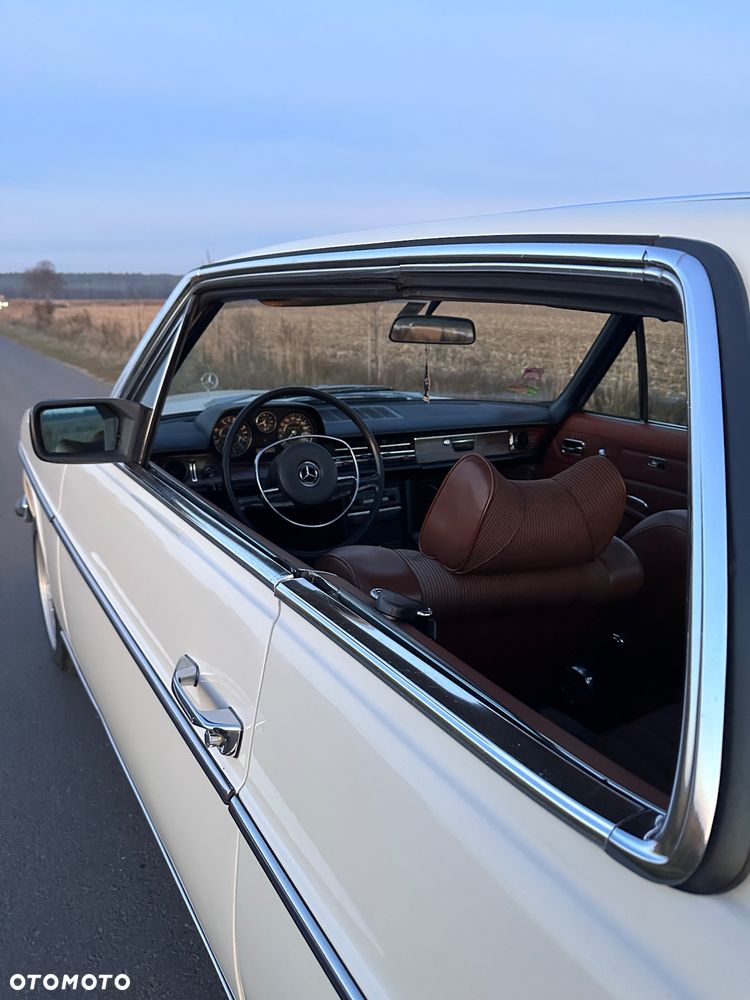 Mercedes-Benz 280 - 7