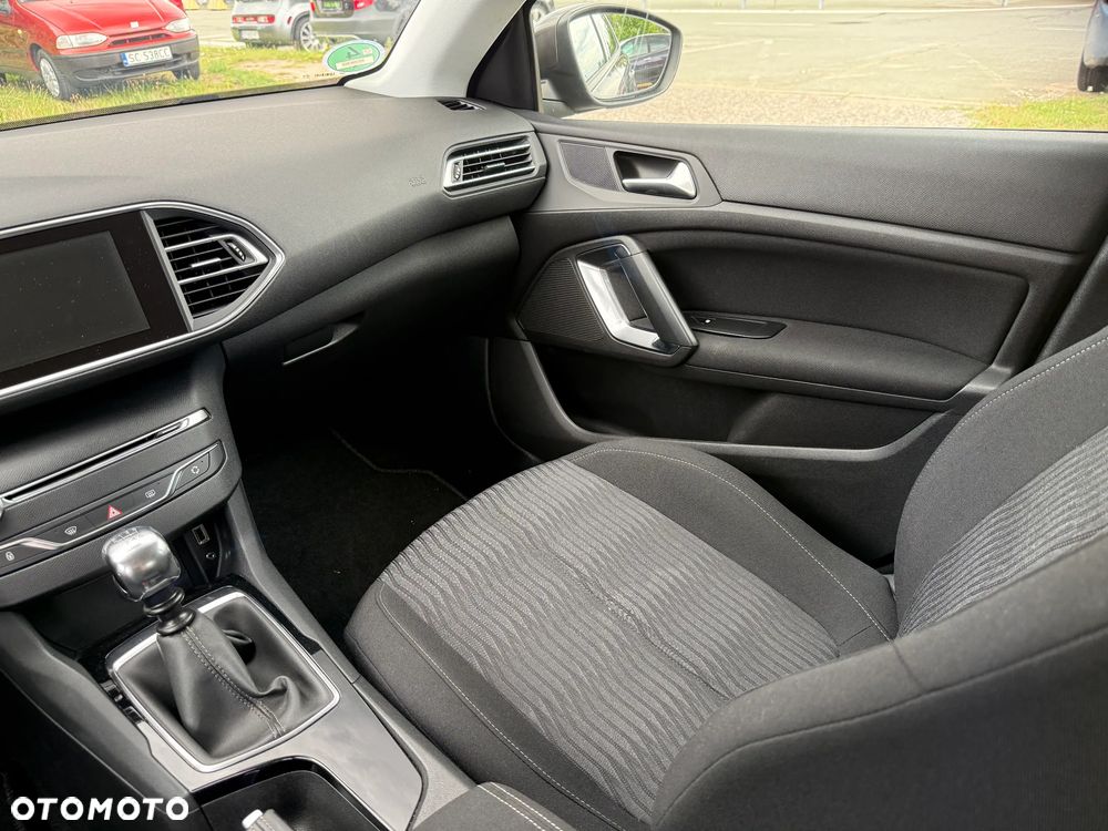 Peugeot 308 - 5