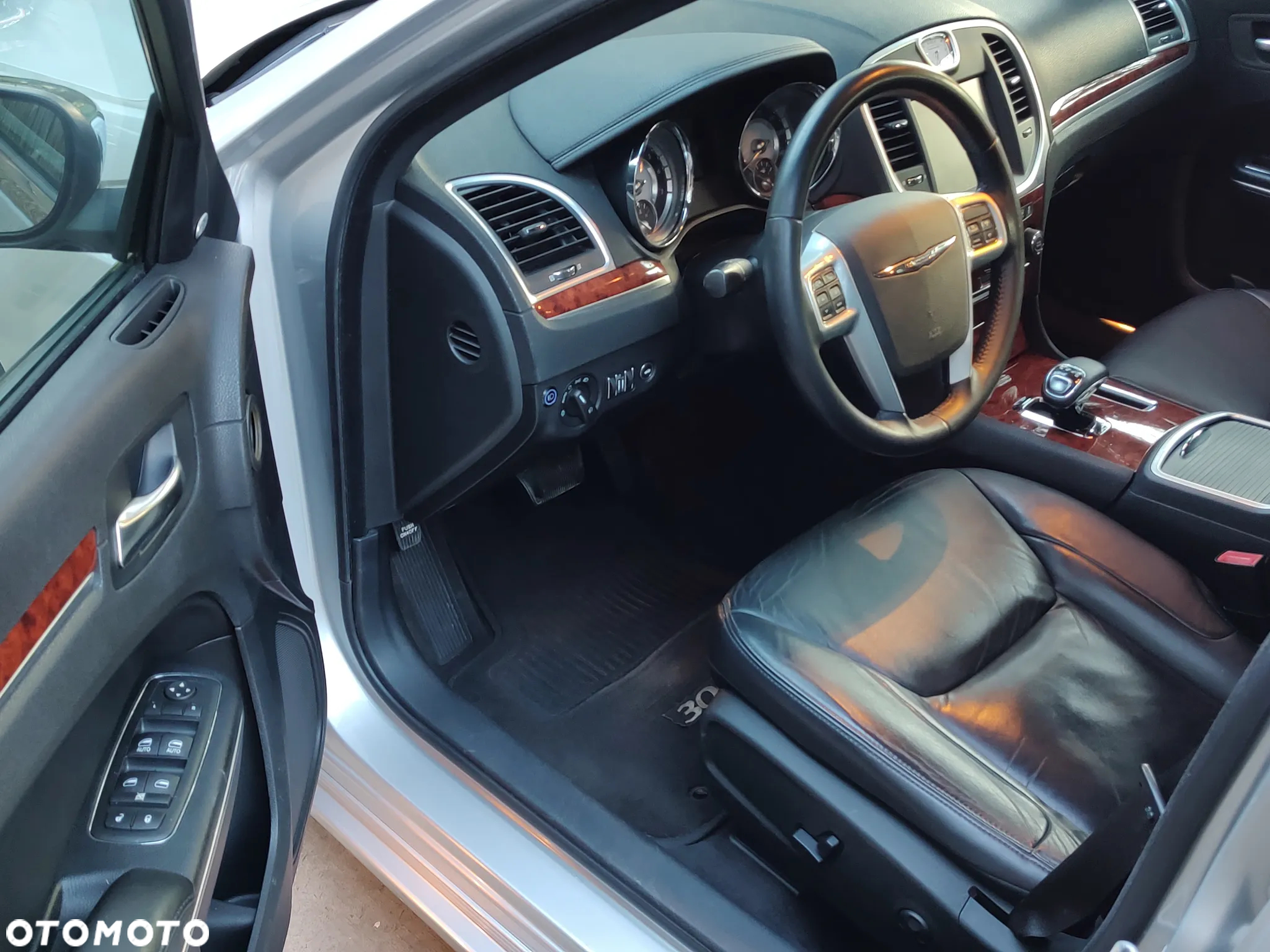 Chrysler 300 - 9
