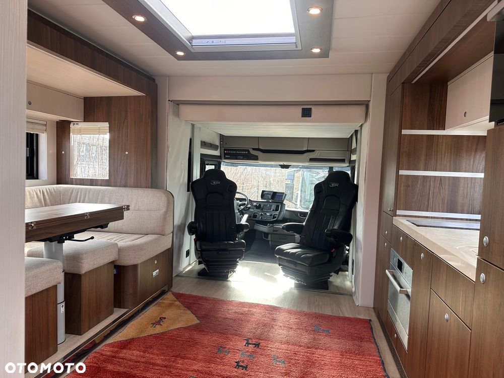 Scania S500 Koniowóz STX, 2xPOP OUT i POP UP. 8-osobowy. Przebieg 37 000km z rok 2019 - 10