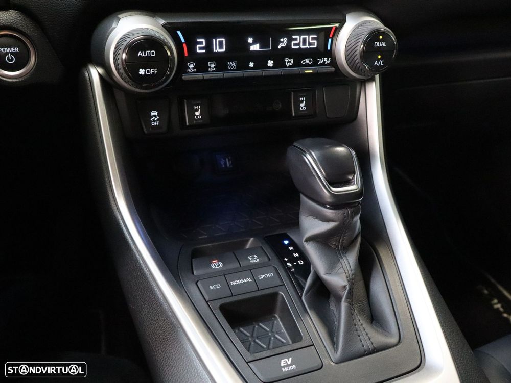 Toyota RAV4 2.5 HDF Comfort - 14