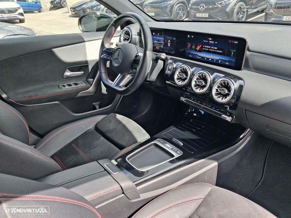 Mercedes-Benz A 200 AMG Line Aut. - 14