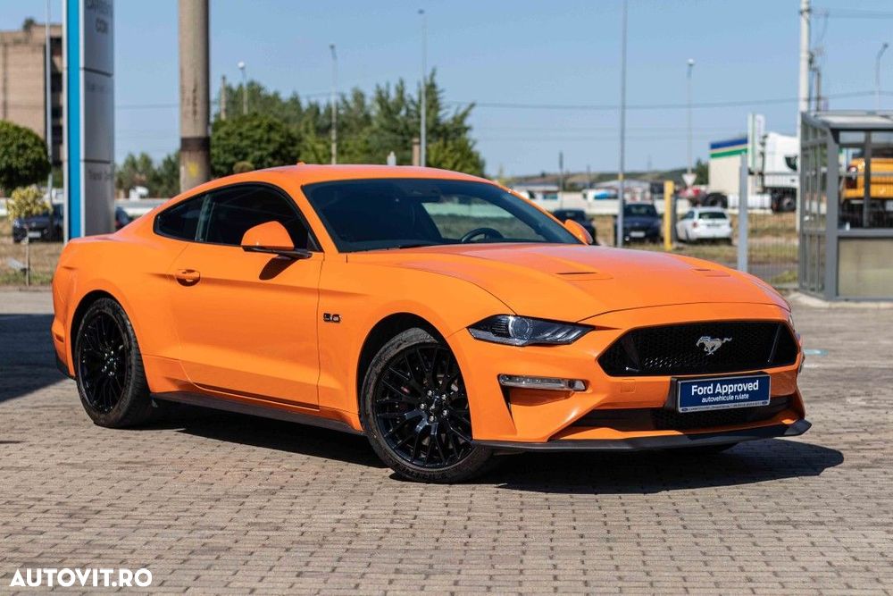Ford Mustang - 7