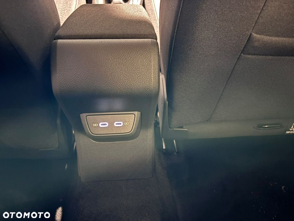 Volkswagen Taigo 1.0 TSI Pure DSG - 9