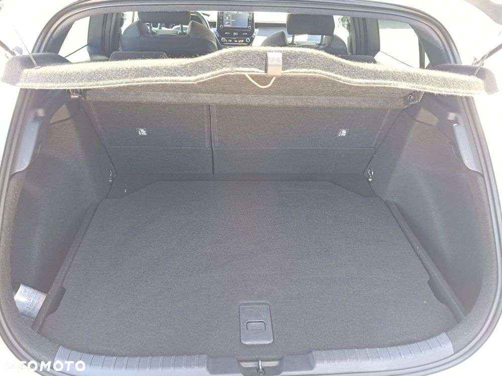 Toyota Corolla 2.0 Hybrid Comfort - 16