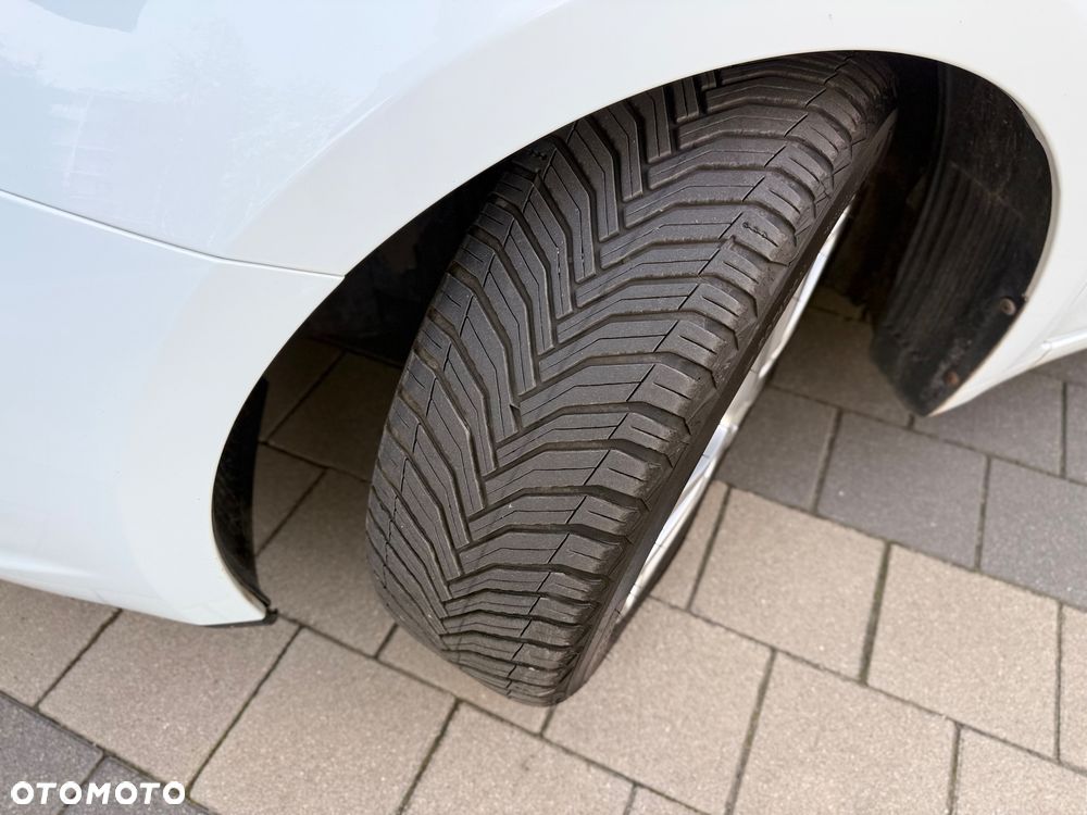 Kia Ceed - 22
