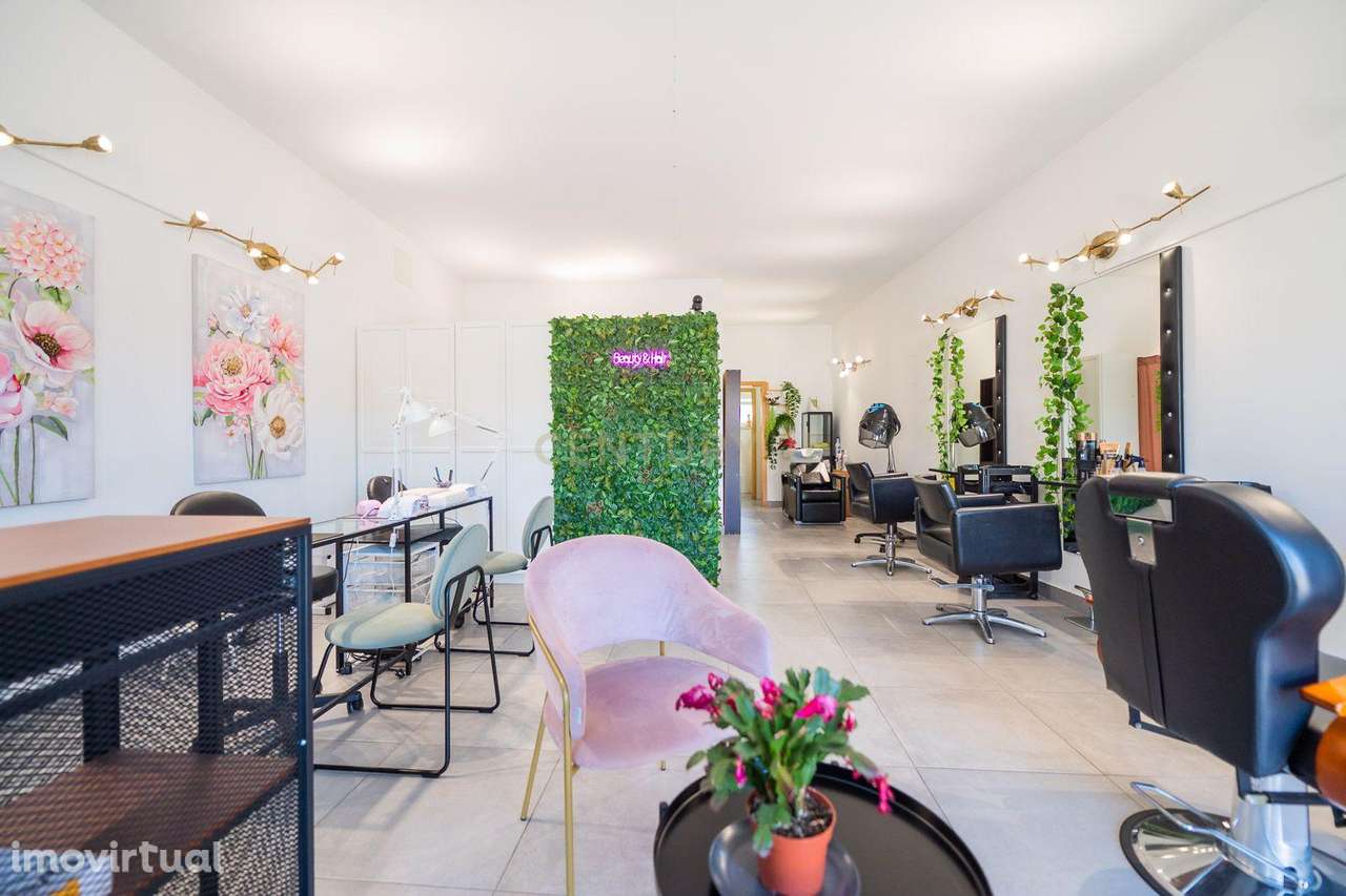 Oportunidade Única! Trespasse de Salão de Beleza em Carcavelos - Grande imagem: 5/17