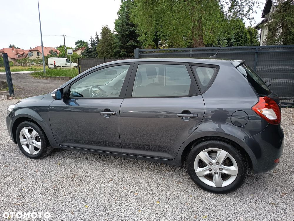 Kia Ceed 1.4 CVVT Spirit - 5