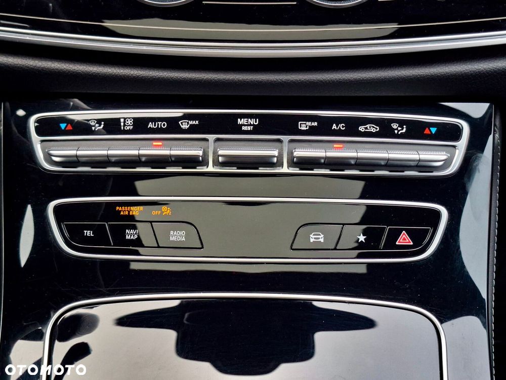 Mercedes-Benz CLS - 25