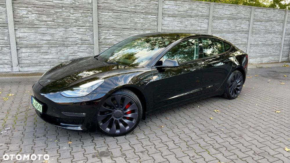 Tesla Model 3 - 1