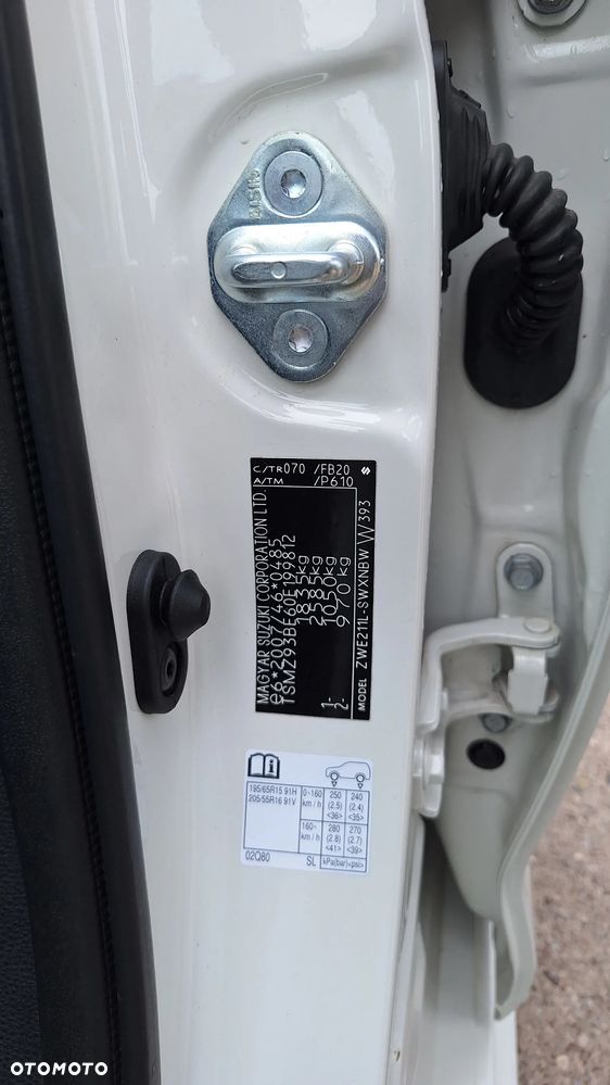 Suzuki Swace 1.8 Hybrid Elegance CVT - 9