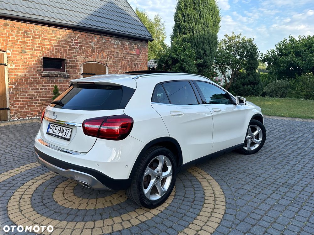 Mercedes-Benz GLA - 19