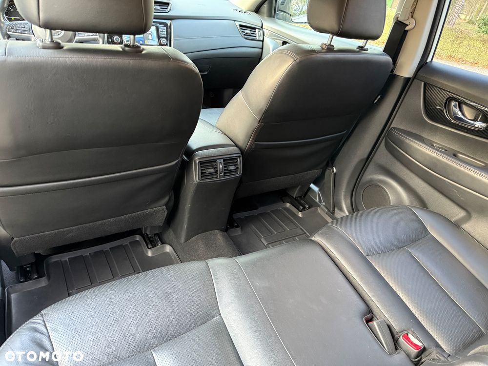 Nissan X-Trail 2.0 dCi Tekna Xtronic 4WD - 26