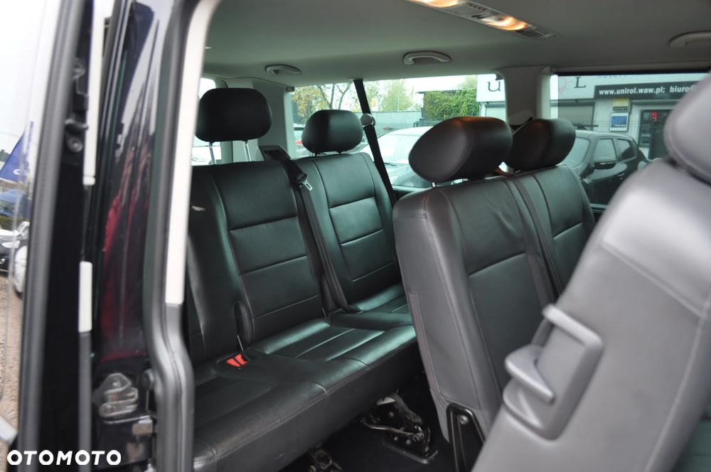 Volkswagen Caravelle - 18