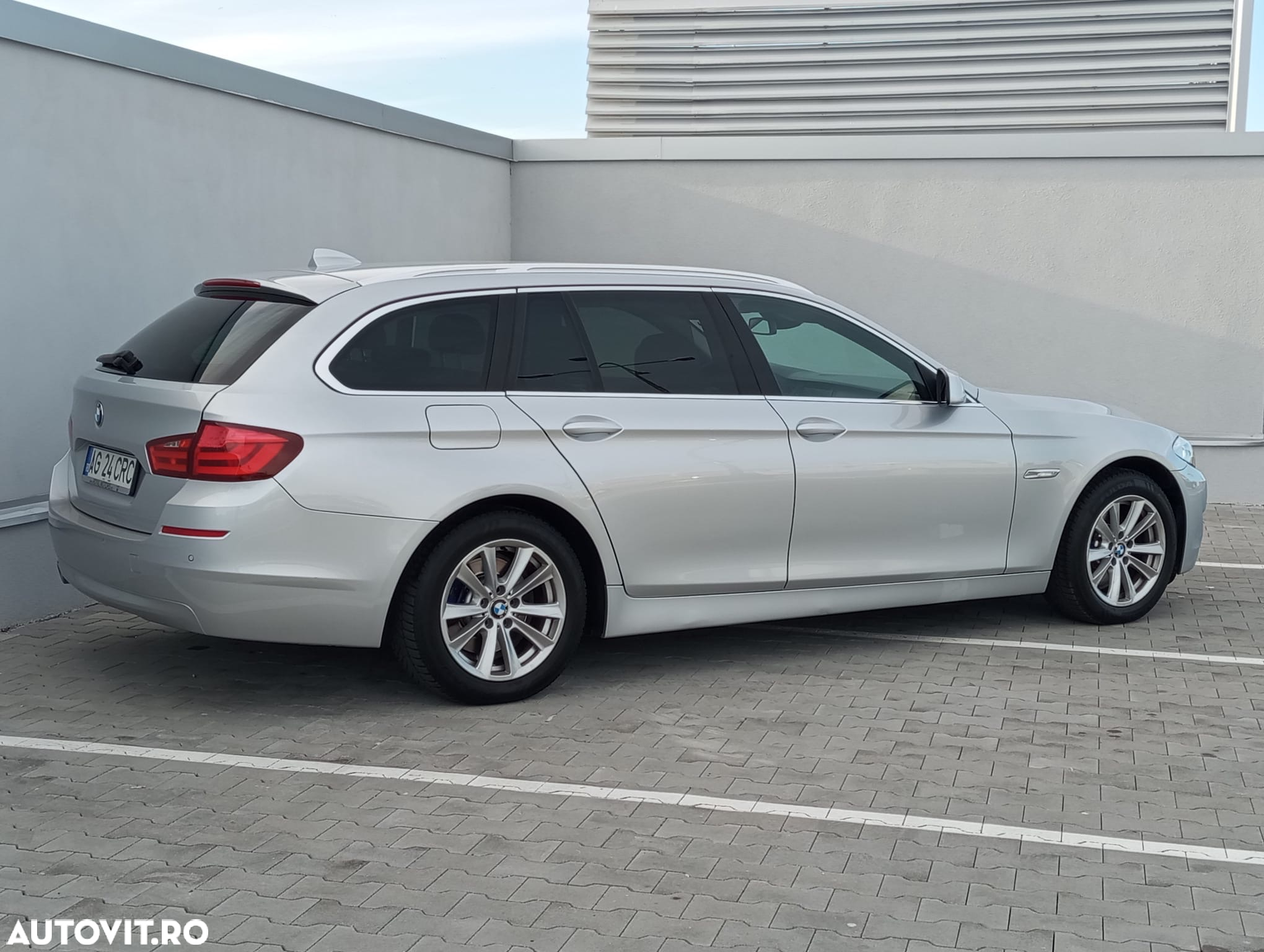 BMW Seria 5 520d Touring Aut. - 8