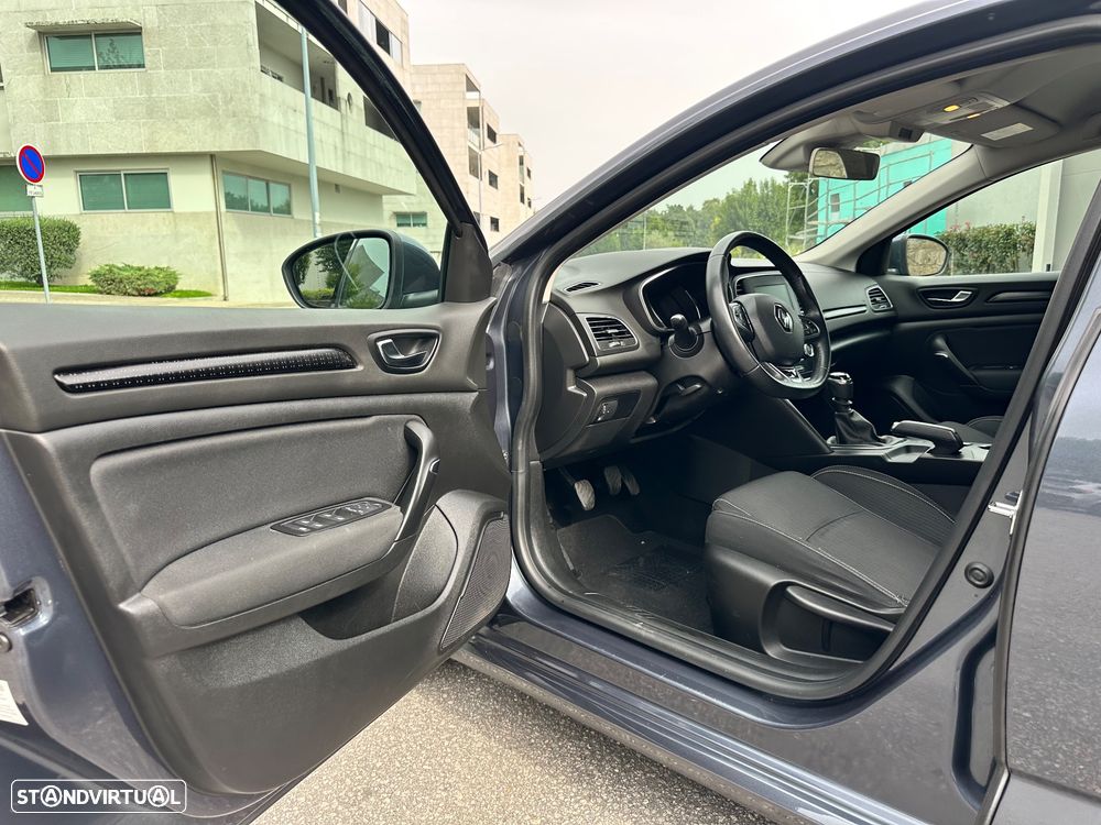 Renault Mégane 1.5 dCi Limited - 23