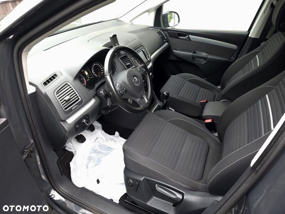 Volkswagen Sharan 2.0 TDI Highline - 12