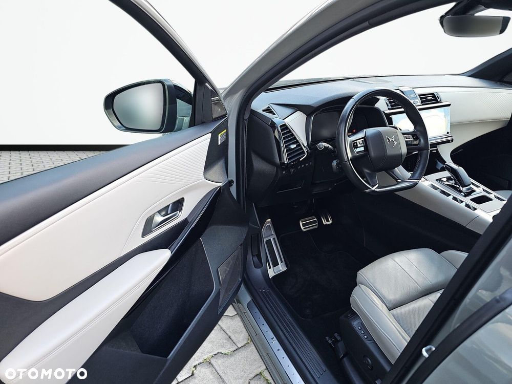 DS Automobiles DS 7 Crossback 1.6 E-Tense 4x4 Grand Chic - 12
